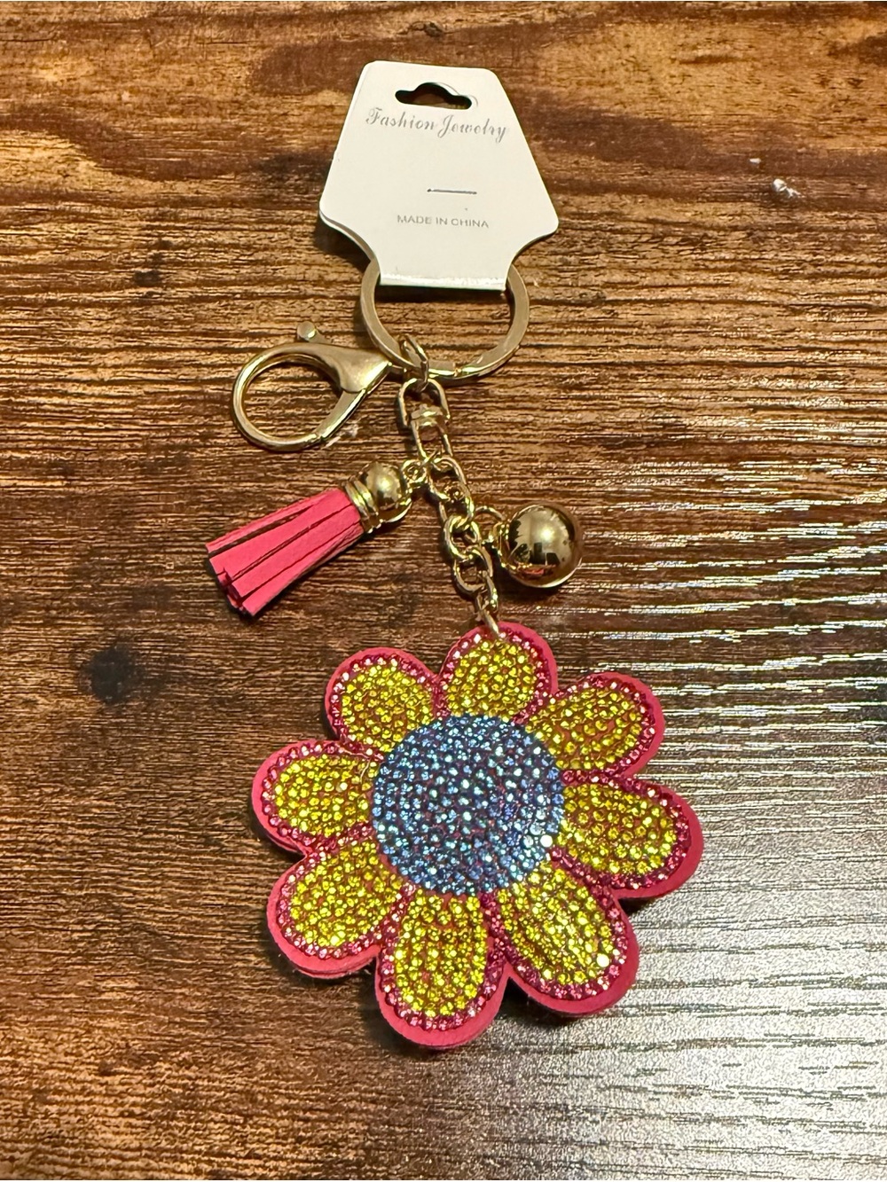 Fashion Jewelry Gold Hardware Pink & Yellow Flower Keychain with Blue Center